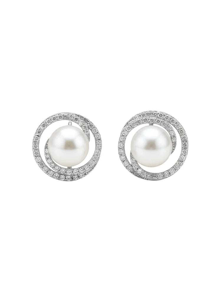 Pearl Earring