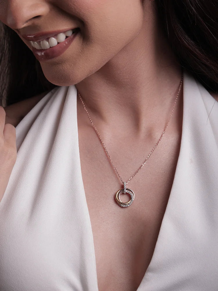 Classic Interlocking Circle Pendant