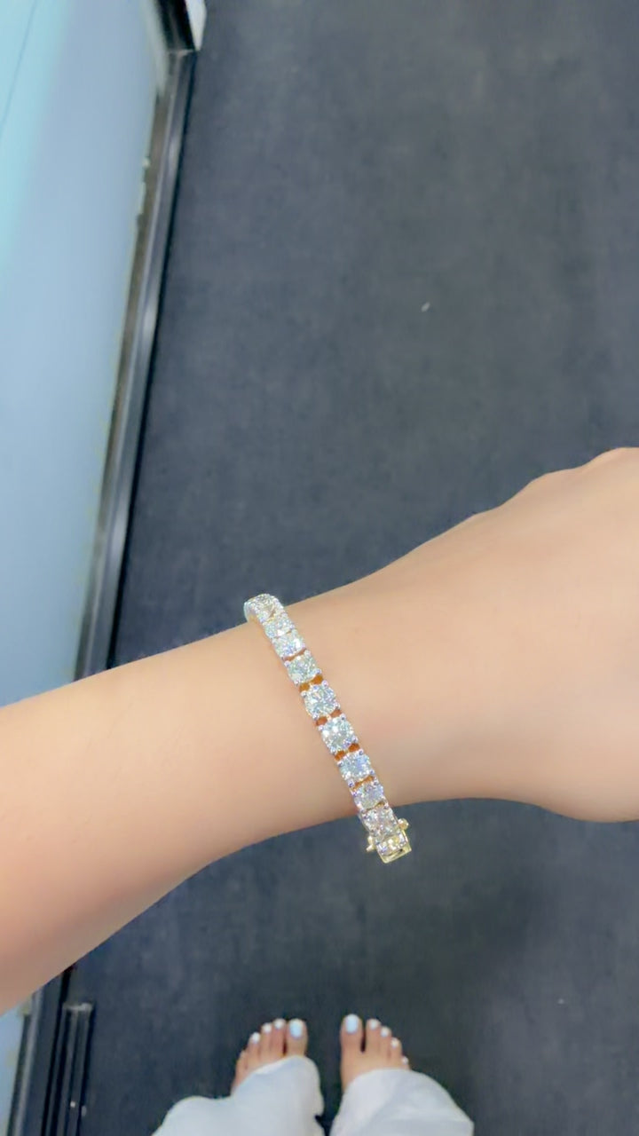 The Eternal Tennis bracelet